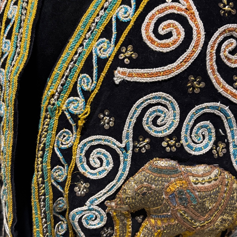 Vintage Carol Horn Workshop Sequined Puffy Elephant Beaded Accent Vest Women - Picture 10 of 12